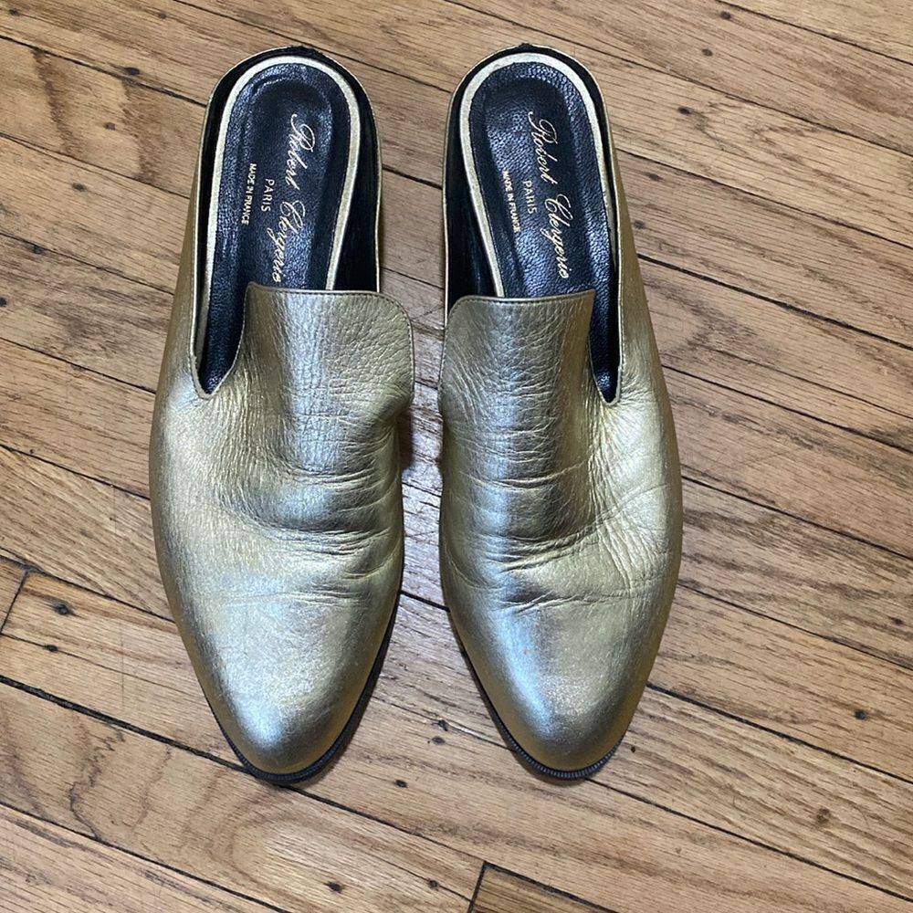 Robert CLERGERIE 
Leather Mules Slides in Gold